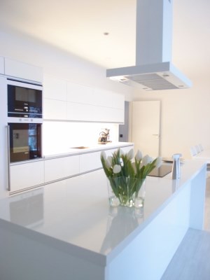 17 White Kitchen Designs Inpirations - www.designlibrary.com.au