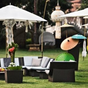 Outdoor Furniture - 20 Great Pieces to Consider - Dedon Parasol - Cult Design - www.designlibrary.com.au